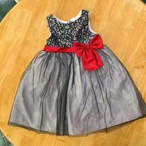 Beautiful Girls Holiday Dress - 5Y